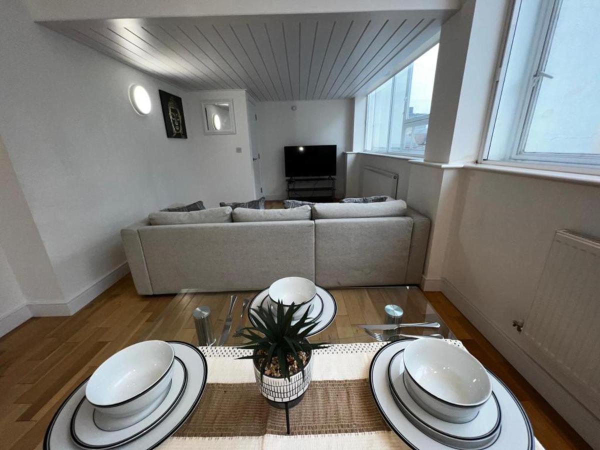 Stunning 2-Bed Apartment In Leicester With A Gym Exterior foto